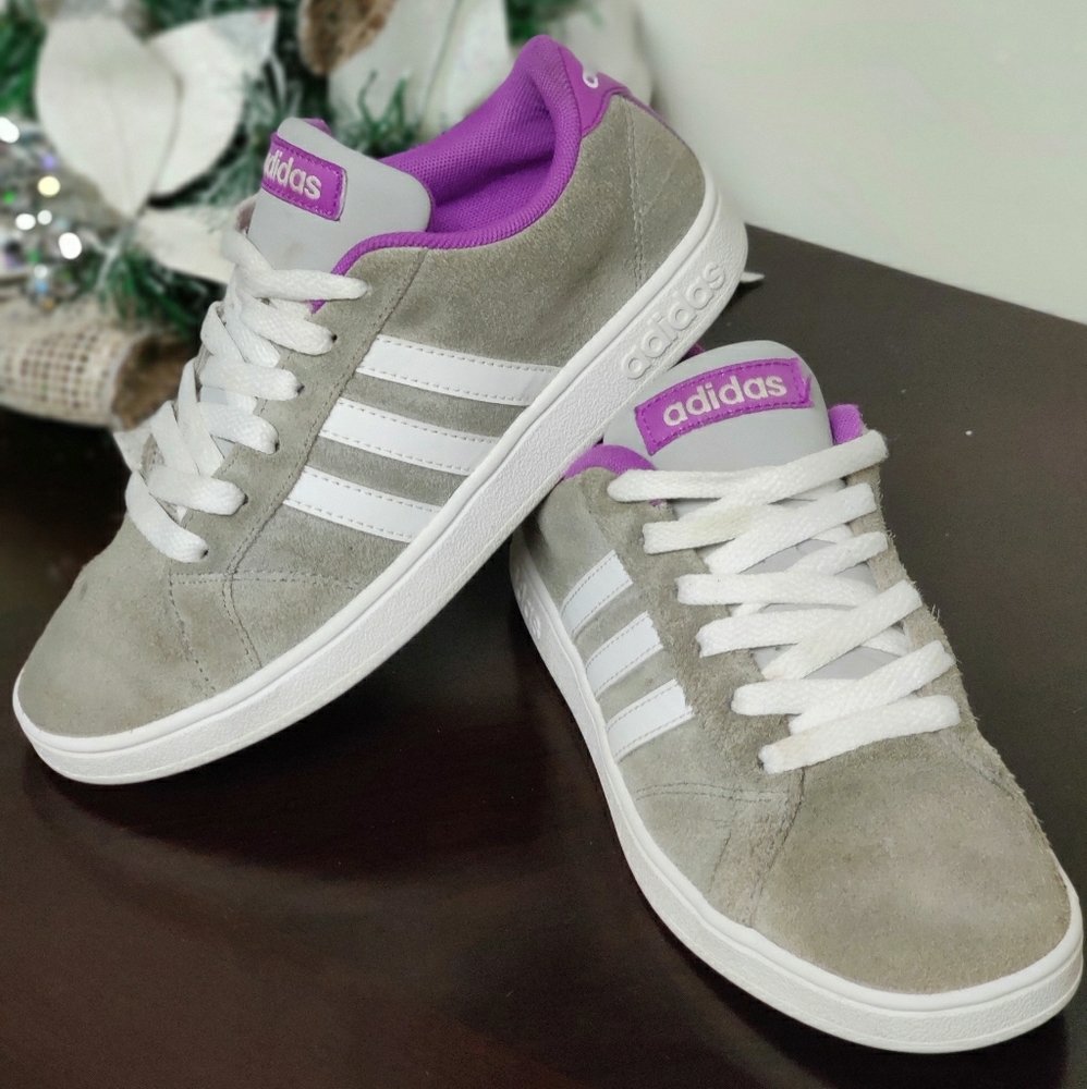 Girl shoes